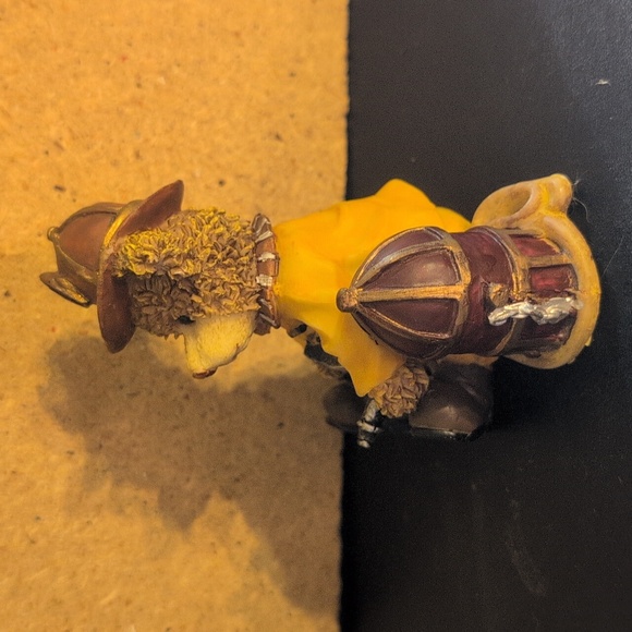 Fireman Bear Figurine - Picture 4 of 7